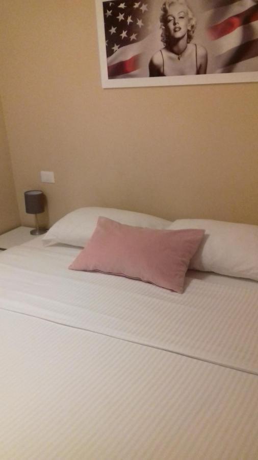 Paradise Inn Livorno Bagian luar foto