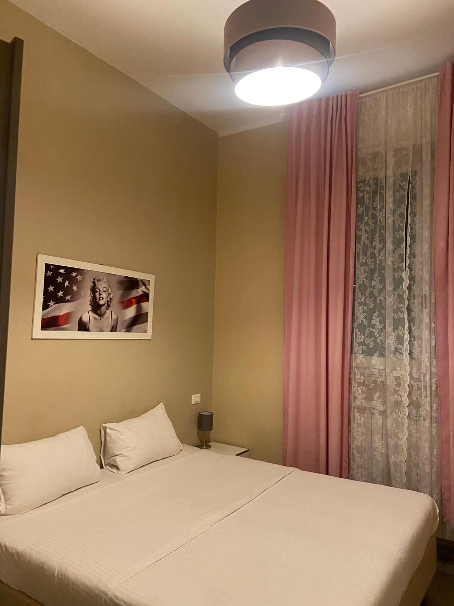 Paradise Inn Livorno Bagian luar foto
